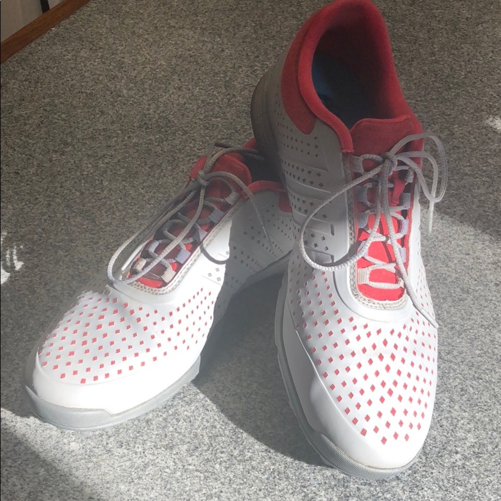 Adidas Ladies/Women’s Golf Shoes size 8.5